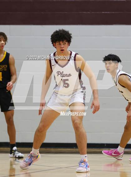 Thumbnail 3 in Plano vs Plano East photogallery.