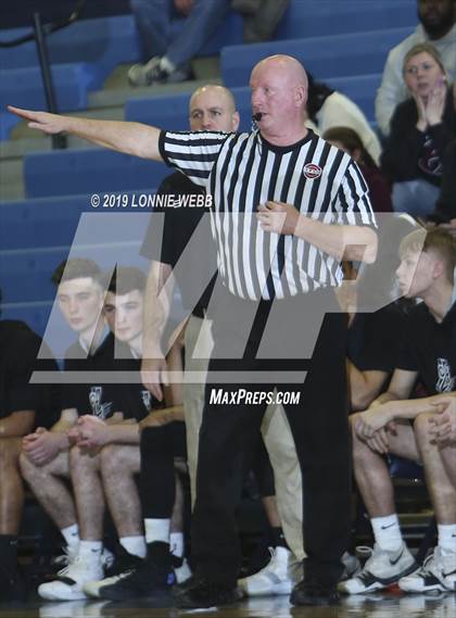 Thumbnail 1 in Elmira vs. Mount Vernon (NYS Regional Semifinal) photogallery.
