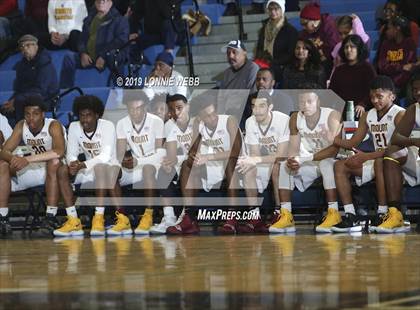 Thumbnail 2 in Elmira vs. Mount Vernon (NYS Regional Semifinal) photogallery.