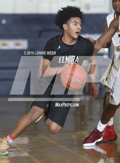 Thumbnail 3 in Elmira vs. Mount Vernon (NYS Regional Semifinal) photogallery.