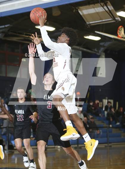 Thumbnail 2 in Elmira vs. Mount Vernon (NYS Regional Semifinal) photogallery.