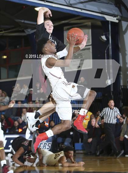 Thumbnail 2 in Elmira vs. Mount Vernon (NYS Regional Semifinal) photogallery.