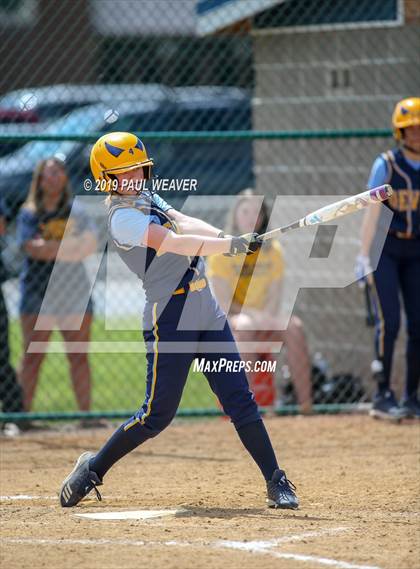 Thumbnail 2 in Williams Valley vs. Old Forge (PIAA 1A Quarterfinal) photogallery.