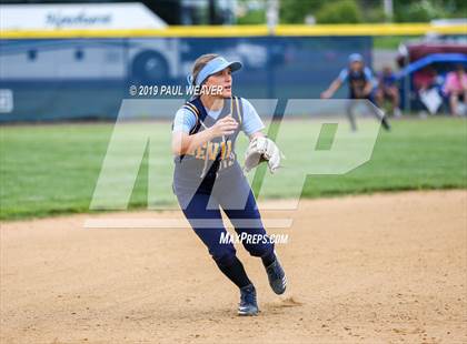 Thumbnail 2 in Williams Valley vs. Old Forge (PIAA 1A Quarterfinal) photogallery.