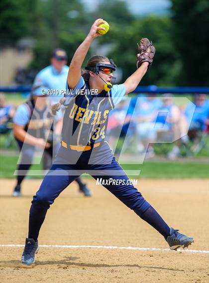 Thumbnail 1 in Williams Valley vs. Old Forge (PIAA 1A Quarterfinal) photogallery.