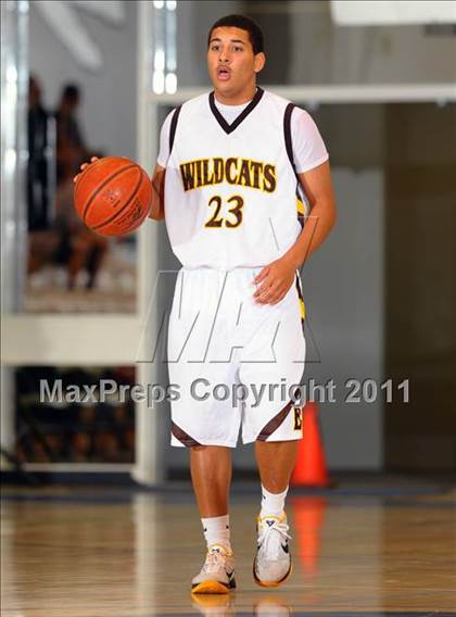 Thumbnail 2 in El Camino vs. Ponderosa (MaxPreps Holiday Classic) photogallery.