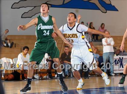 Thumbnail 3 in El Camino vs. Ponderosa (MaxPreps Holiday Classic) photogallery.