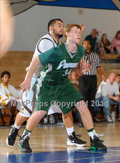 Thumbnail 1 in El Camino vs. Ponderosa (MaxPreps Holiday Classic) photogallery.