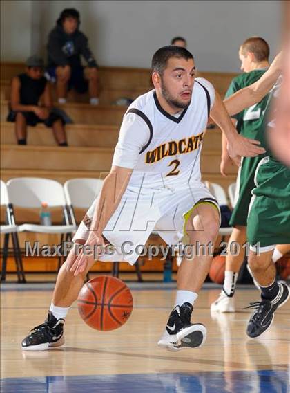 Thumbnail 3 in El Camino vs. Ponderosa (MaxPreps Holiday Classic) photogallery.