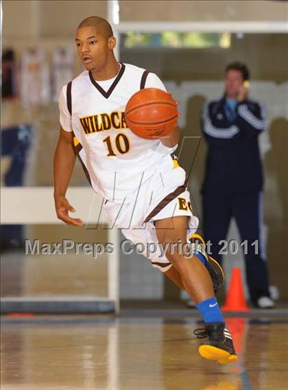 Thumbnail 2 in El Camino vs. Ponderosa (MaxPreps Holiday Classic) photogallery.