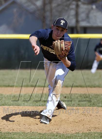 Thumbnail 2 in Teutopolis vs Columbia @ Greenville photogallery.