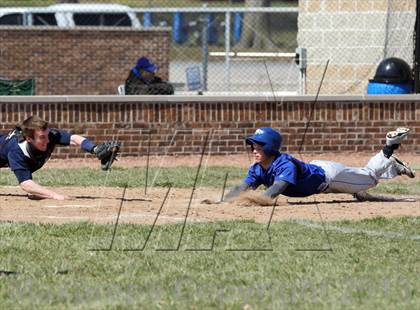 Thumbnail 3 in Teutopolis vs Columbia @ Greenville photogallery.