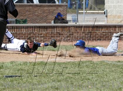 Thumbnail 1 in Teutopolis vs Columbia @ Greenville photogallery.