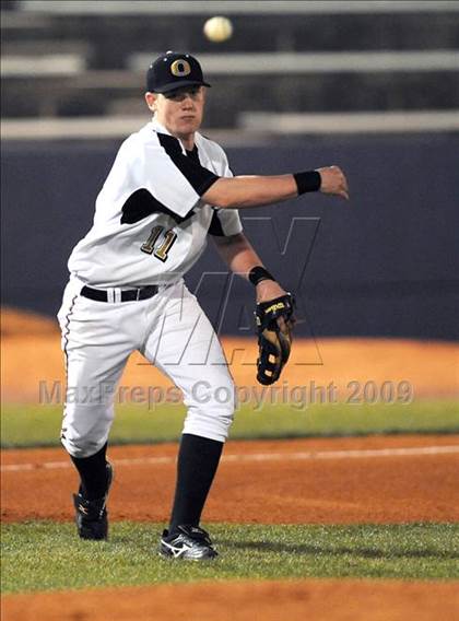 Thumbnail 1 in Grissom vs. Oxford photogallery.