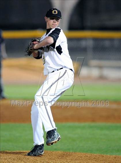 Thumbnail 1 in Grissom vs. Oxford photogallery.