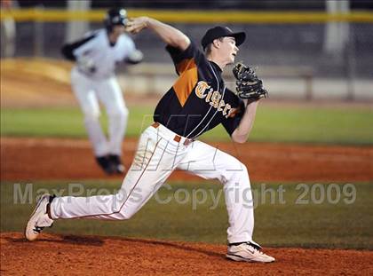 Thumbnail 3 in Grissom vs. Oxford photogallery.
