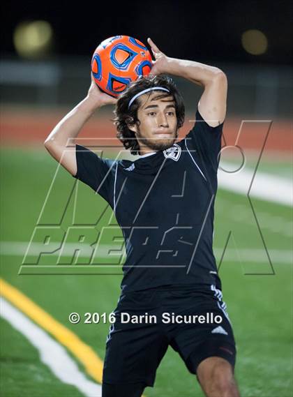 Thumbnail 2 in Kofa vs. Sunnyslope (AIA D2 Semifinal) photogallery.