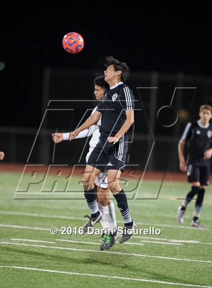 Thumbnail 2 in Kofa vs. Sunnyslope (AIA D2 Semifinal) photogallery.