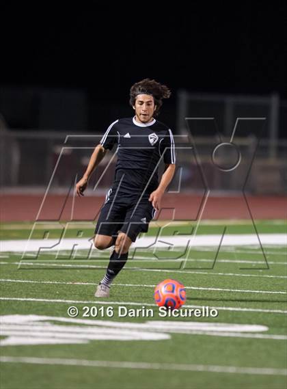 Thumbnail 2 in Kofa vs. Sunnyslope (AIA D2 Semifinal) photogallery.