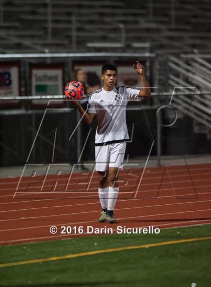 Thumbnail 3 in Kofa vs. Sunnyslope (AIA D2 Semifinal) photogallery.