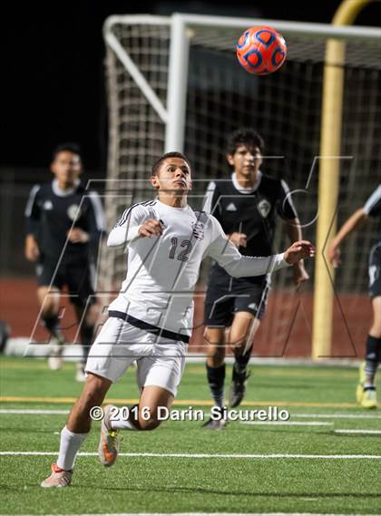 Thumbnail 3 in Kofa vs. Sunnyslope (AIA D2 Semifinal) photogallery.