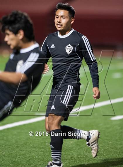 Thumbnail 2 in Kofa vs. Sunnyslope (AIA D2 Semifinal) photogallery.