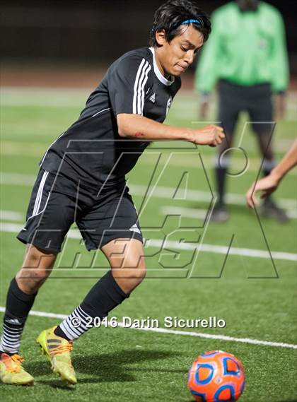 Thumbnail 2 in Kofa vs. Sunnyslope (AIA D2 Semifinal) photogallery.