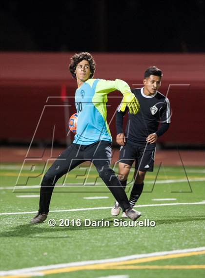 Thumbnail 1 in Kofa vs. Sunnyslope (AIA D2 Semifinal) photogallery.