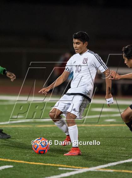 Thumbnail 3 in Kofa vs. Sunnyslope (AIA D2 Semifinal) photogallery.