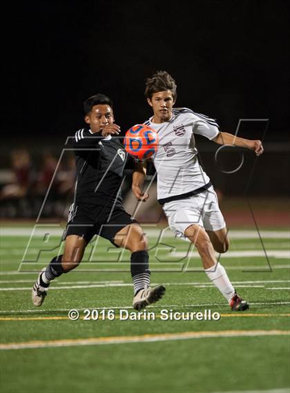 Thumbnail 2 in Kofa vs. Sunnyslope (AIA D2 Semifinal) photogallery.