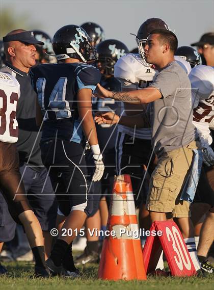 Thumbnail 2 in Crespi @ Sylmar photogallery.
