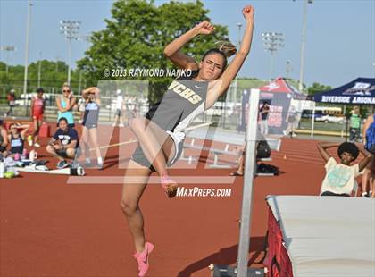 Thumbnail 2 in IHSAA Regional 5 (High Jump)  photogallery.