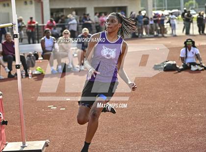 Thumbnail 1 in IHSAA Regional 5 (High Jump)  photogallery.