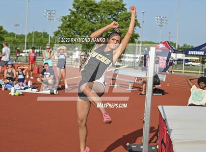 Thumbnail 1 in IHSAA Regional 5 (High Jump)  photogallery.