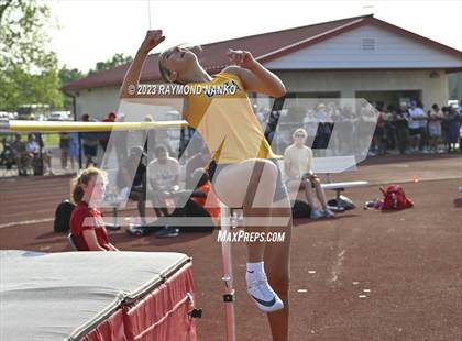 Thumbnail 2 in IHSAA Regional 5 (High Jump)  photogallery.