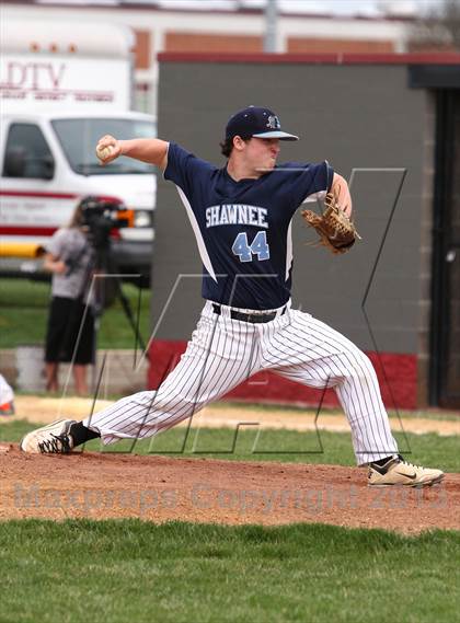 Thumbnail 2 in Shawnee vs Lenape photogallery.