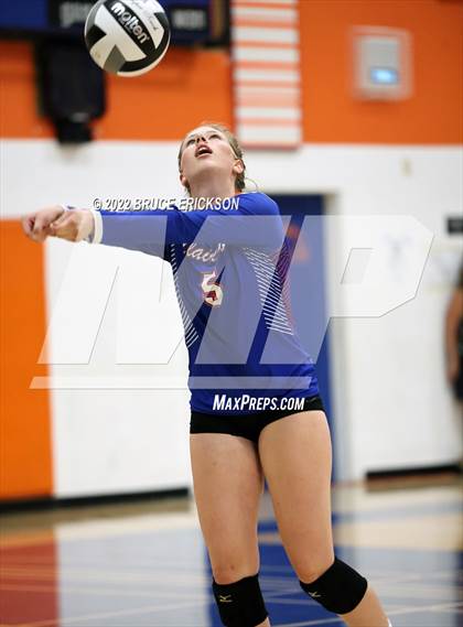 Thumbnail 1 in Del Lago Academy @ Clairemont photogallery.