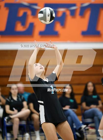 Thumbnail 1 in Del Lago Academy @ Clairemont photogallery.
