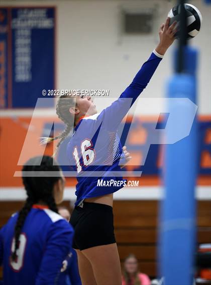Thumbnail 3 in Del Lago Academy @ Clairemont photogallery.