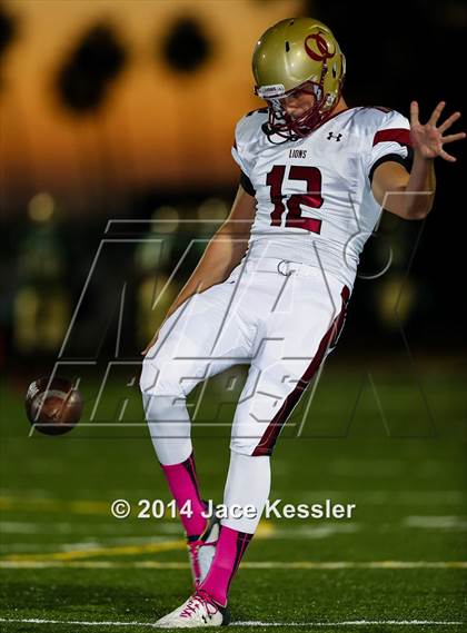 Thumbnail 3 in St. Bonaventure vs. Oaks Christian photogallery.