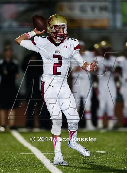 Thumbnail 2 in St. Bonaventure vs. Oaks Christian photogallery.