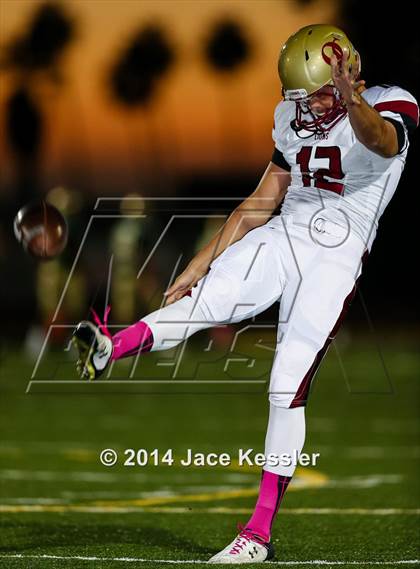 Thumbnail 1 in St. Bonaventure vs. Oaks Christian photogallery.