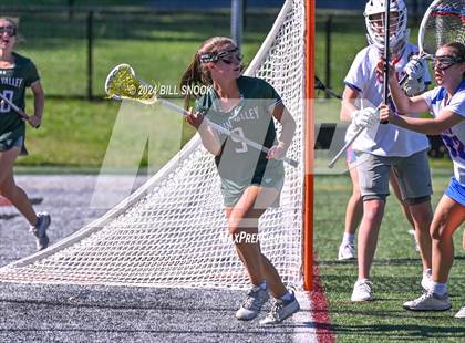 Thumbnail 3 in Chartiers Valley @ Twin Valley (PIAA Class 2A Quarterfinal) photogallery.
