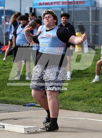 Thumbnail 2 in Fighting Knights Relays (Hillsdale HS) photogallery.