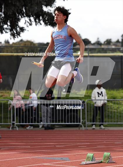 Thumbnail 3 in Fighting Knights Relays (Hillsdale HS) photogallery.