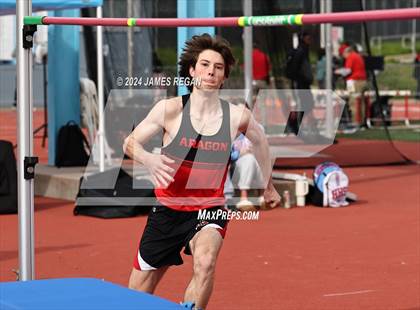 Thumbnail 2 in Fighting Knights Relays (Hillsdale HS) photogallery.