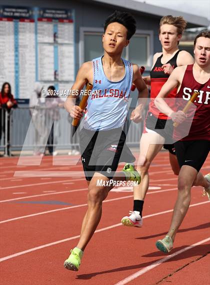 Thumbnail 3 in Fighting Knights Relays (Hillsdale HS) photogallery.