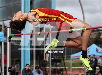 Thumbnail 1 in Fighting Knights Relays (Hillsdale HS) photogallery.