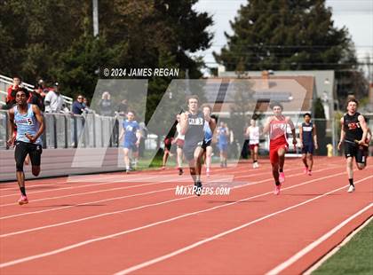 Thumbnail 2 in Fighting Knights Relays (Hillsdale HS) photogallery.