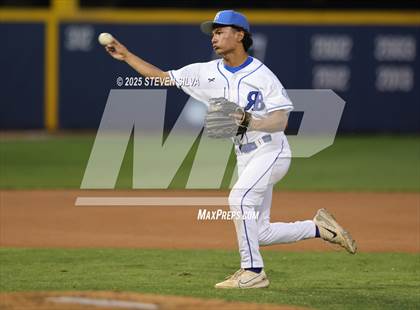 Thumbnail 1 in Point Loma vs. Rancho Bernardo (CIF SDS Division 1 Final) photogallery.